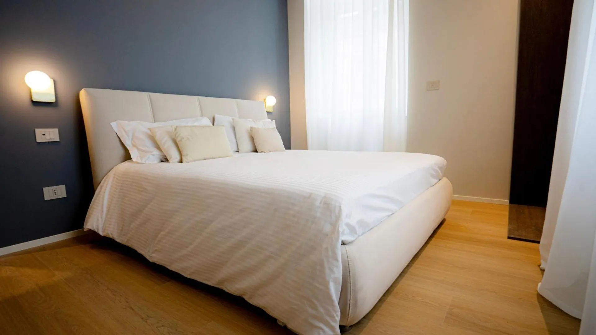 The Corner Bergamo Elegant Apartments