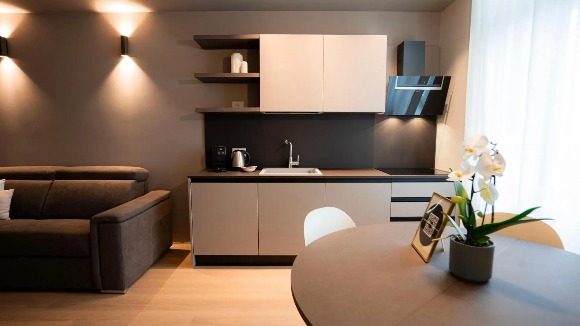 The Corner Bergamo Elegant Apartments