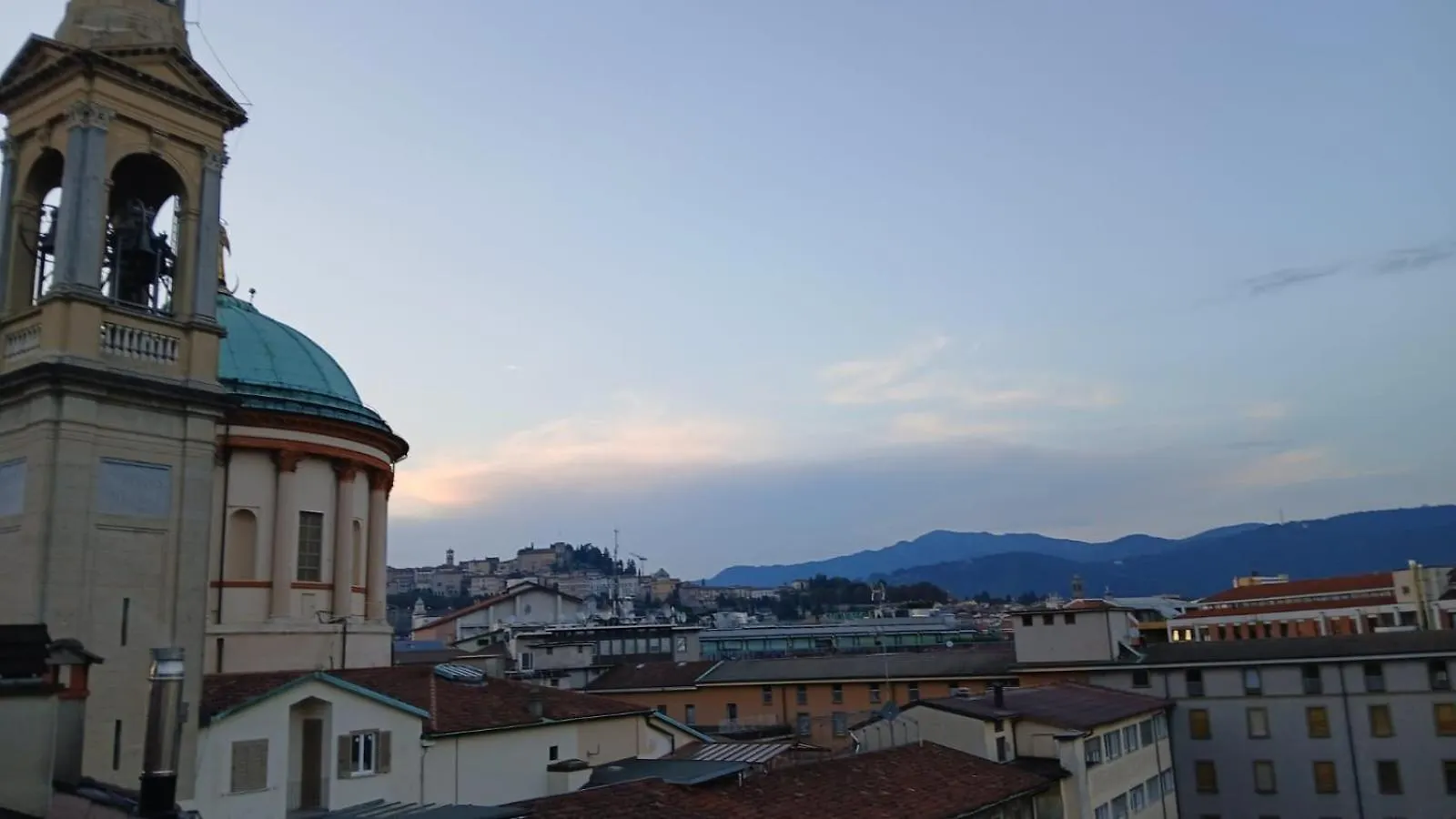 The Corner Bergamo Elegant Apartments